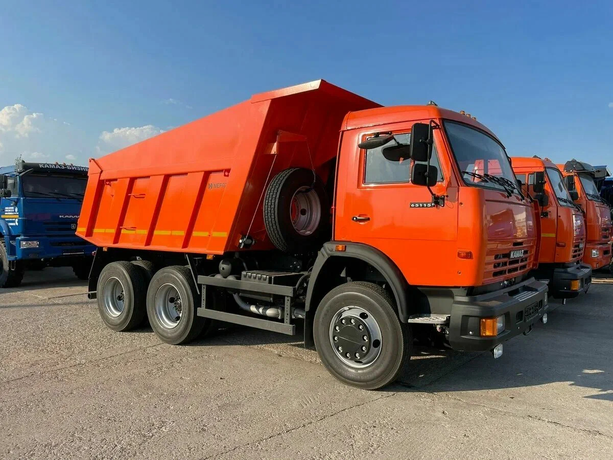 Самосвал КАМАЗ 65115 6x4